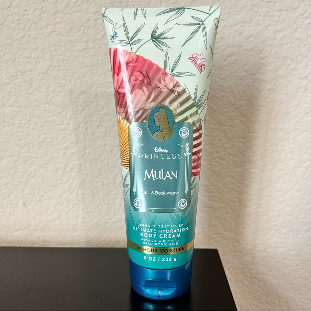Bath & Body Works Mulan Ultimate Hydration Body Cream 8 Ounces